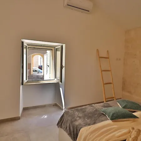 Apartment Dimora Storica Rebecca A *
