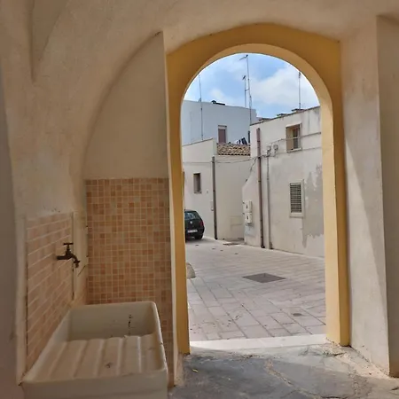 Dimora Storica Rebecca A * Otranto